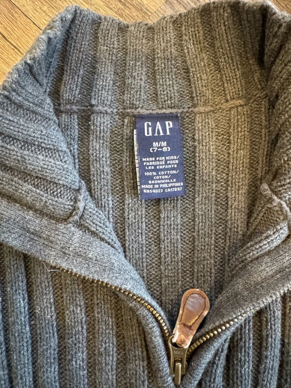 Vintage GAP Kids M Zip Up Mock Neck Ribbed Sweater/Sweatshirt Dark Gray